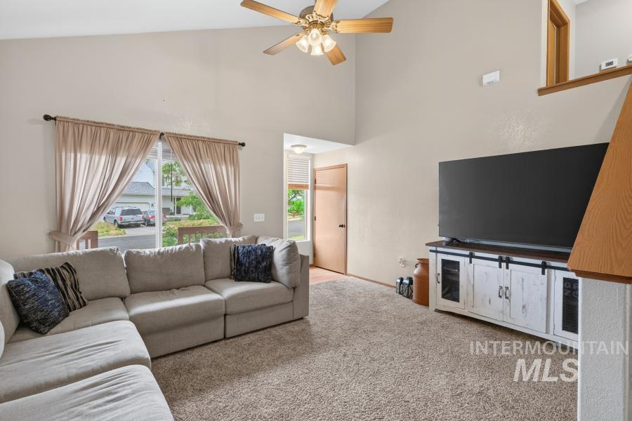 390 Quail Rn Property Photo 5