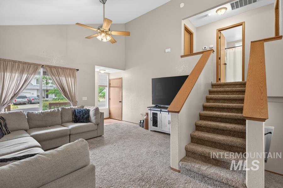 390 Quail Rn Property Photo 6