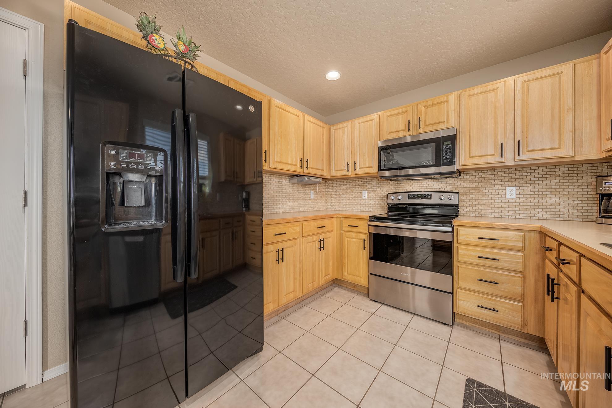 782 S Arrowrock Property Photo 10