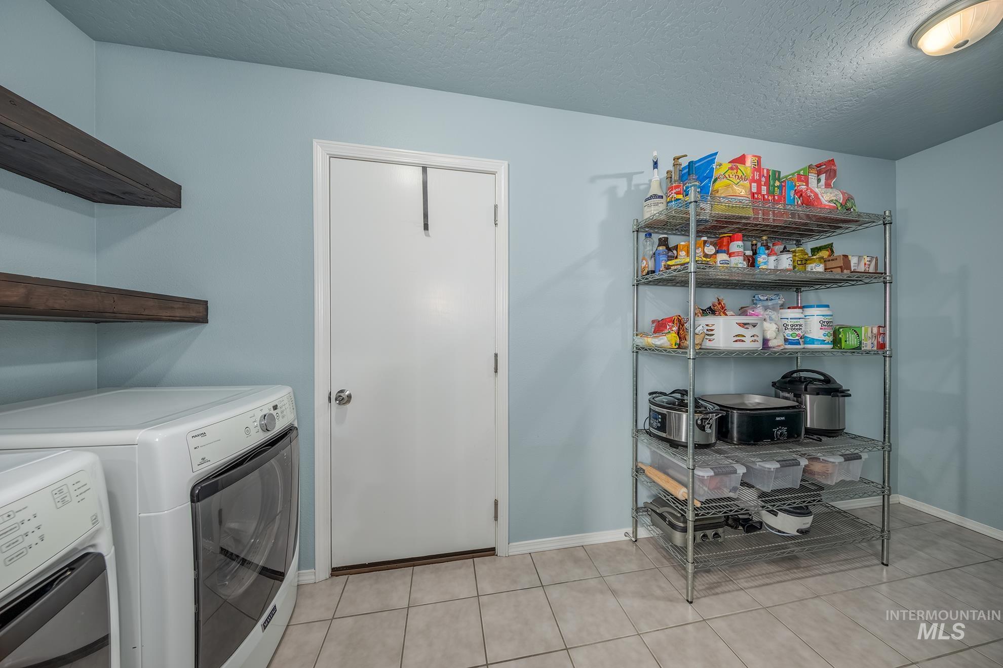 782 S Arrowrock Property Photo 13