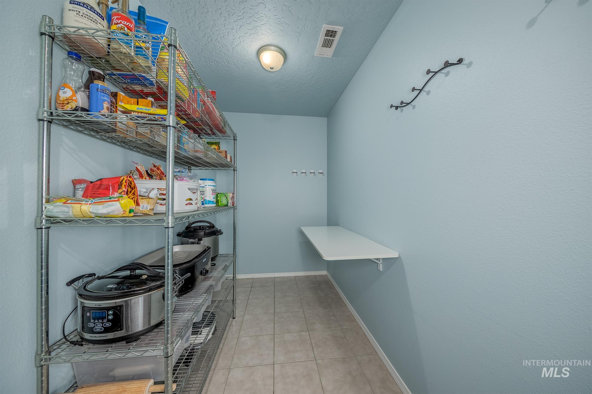 782 S Arrowrock Property Photo 14