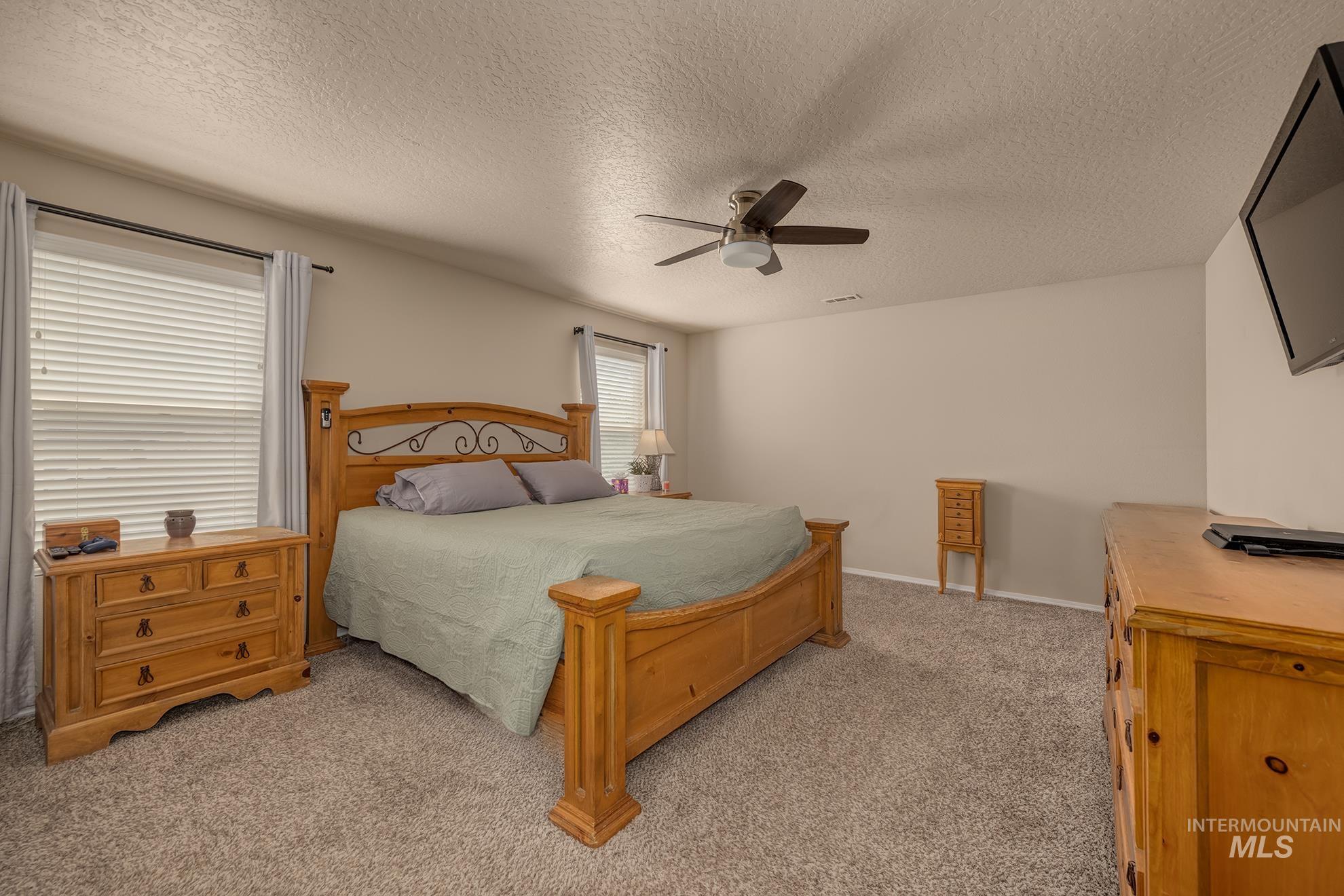 782 S Arrowrock Property Photo 17