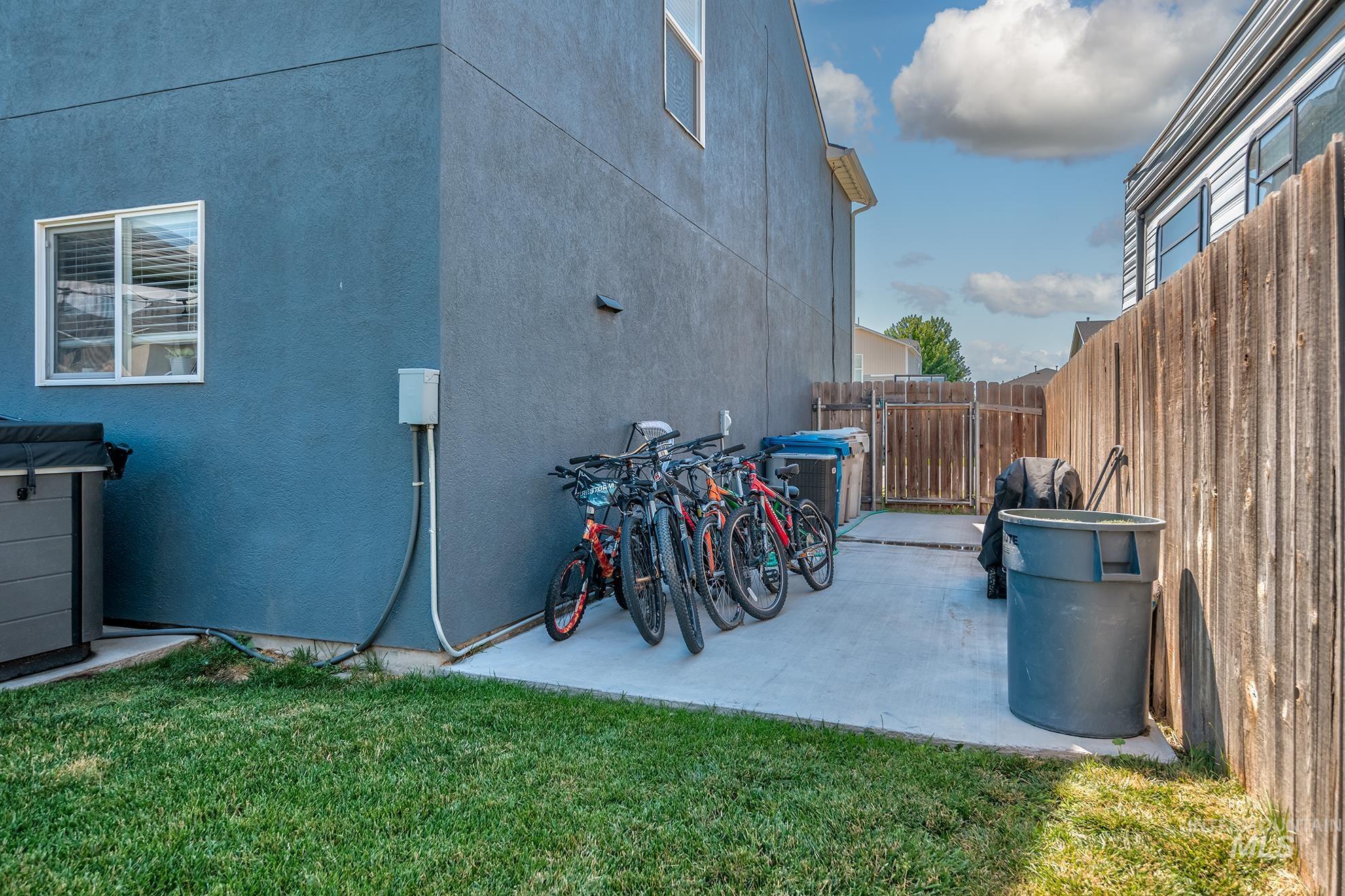 782 S Arrowrock Property Photo 37
