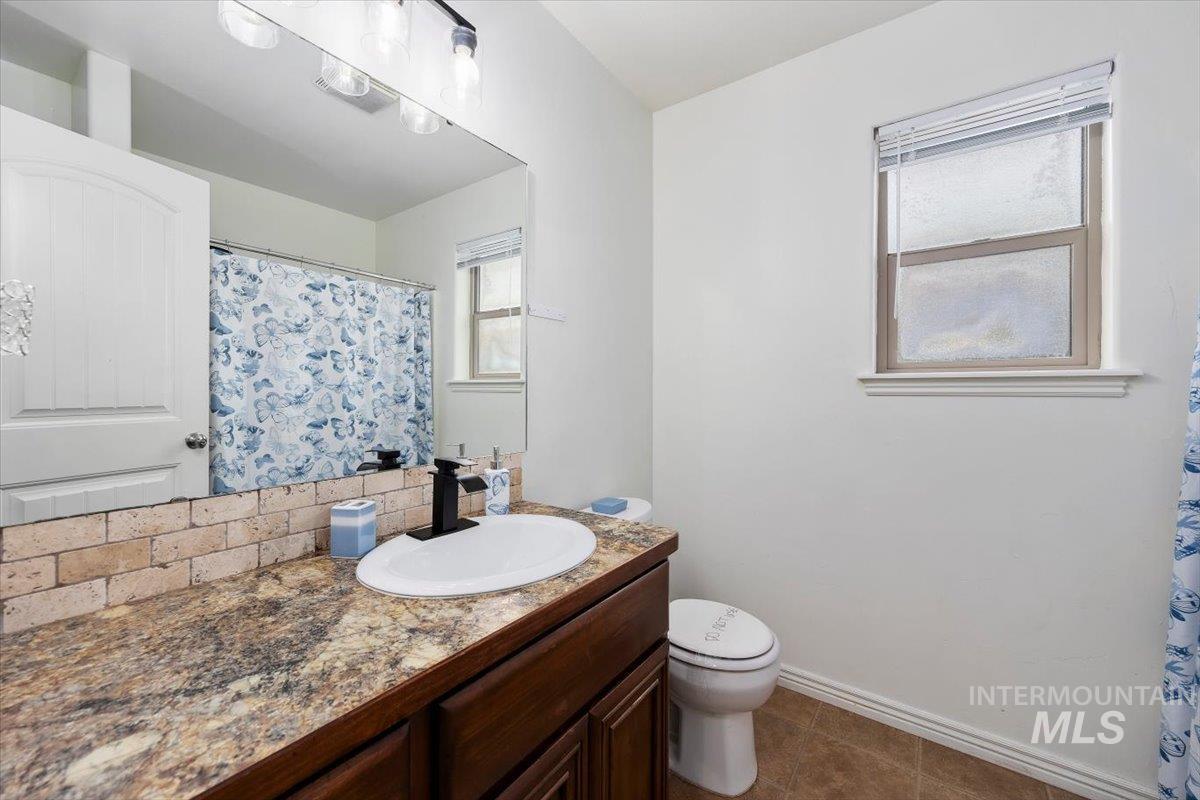 23 N N 950 E Property Photo 15