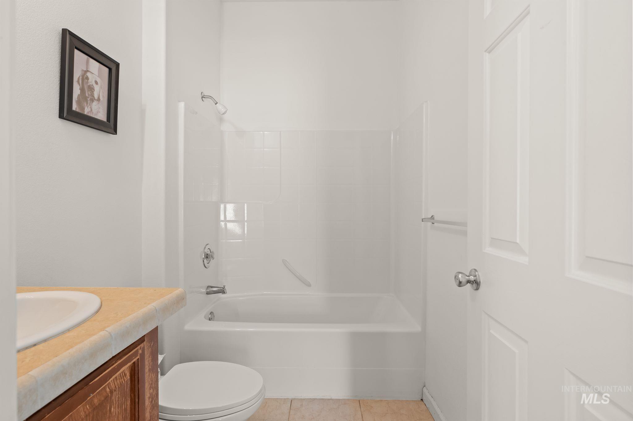 208 S Railroad Ave Property Photo 32