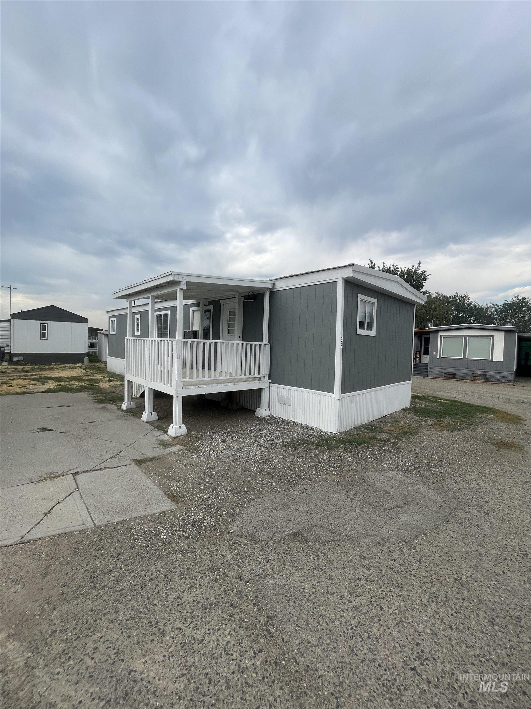 602 Chucker Dr Property Photo 2