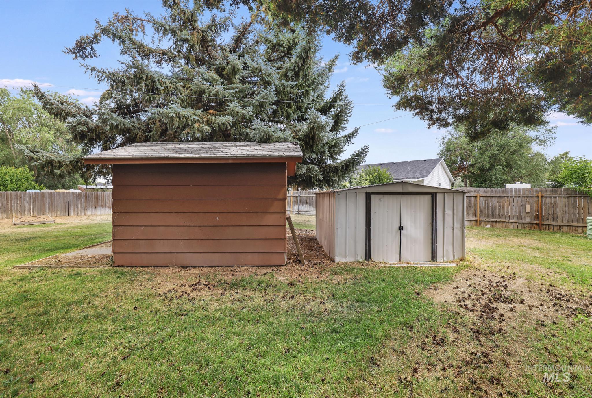 679 Crestview Dr Property Photo 31