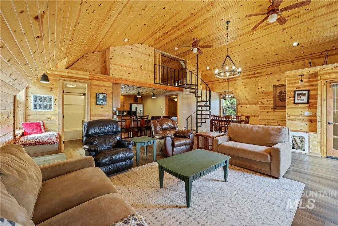 14 Melonie Loop Property Photo 1