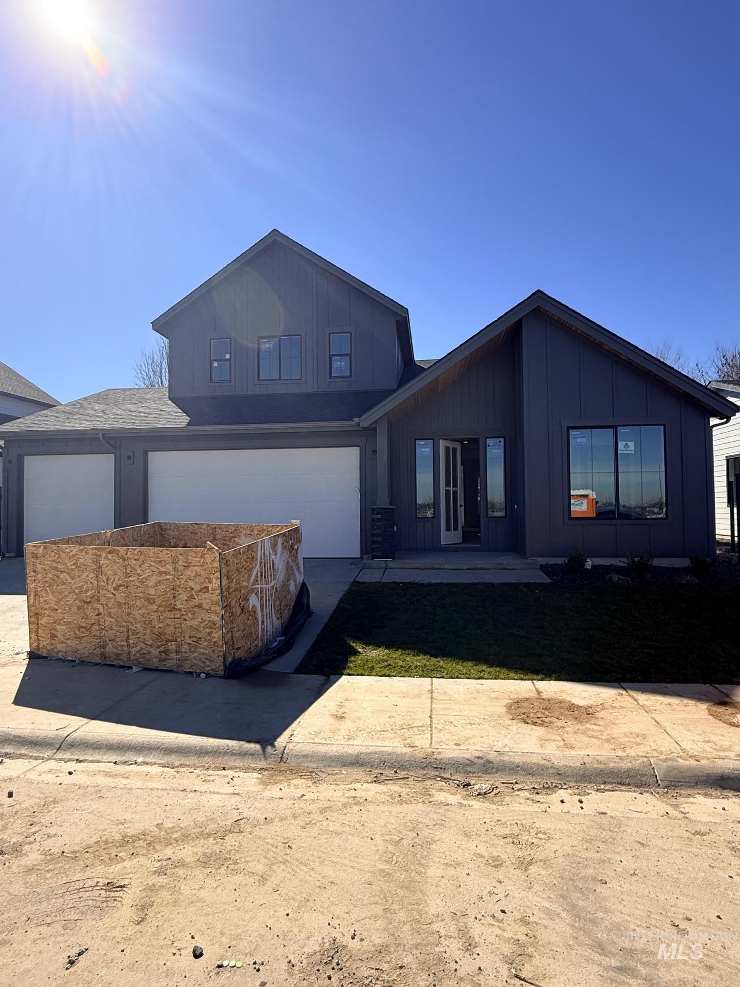 1223 W Malbar St Property Photo 2