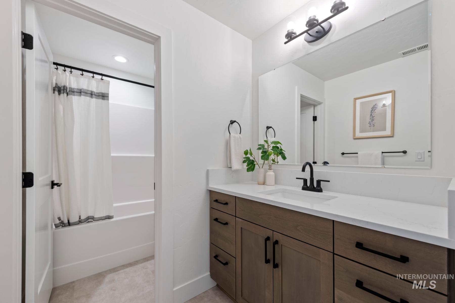 1223 W Malbar St Property Photo 28