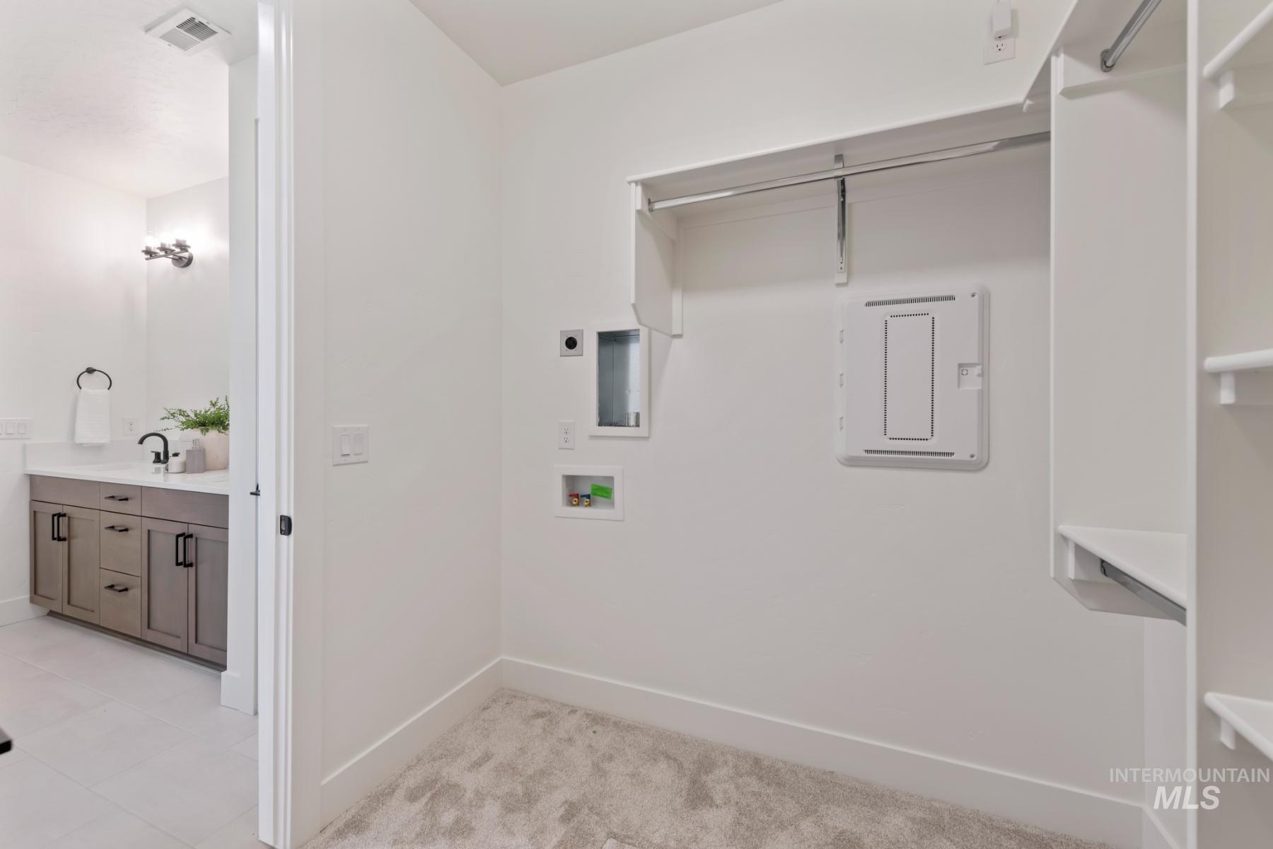 1223 W Malbar St Property Photo 35