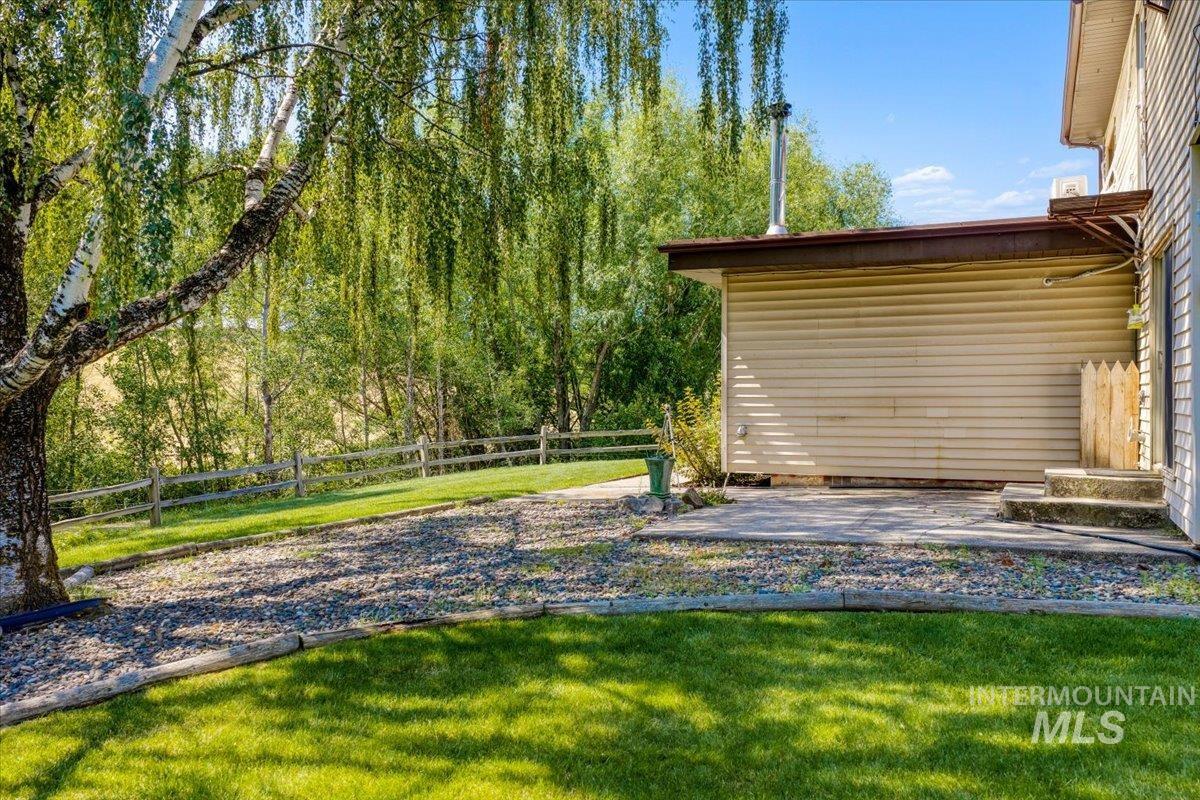 1071 Reynolds Rd Property Photo 23