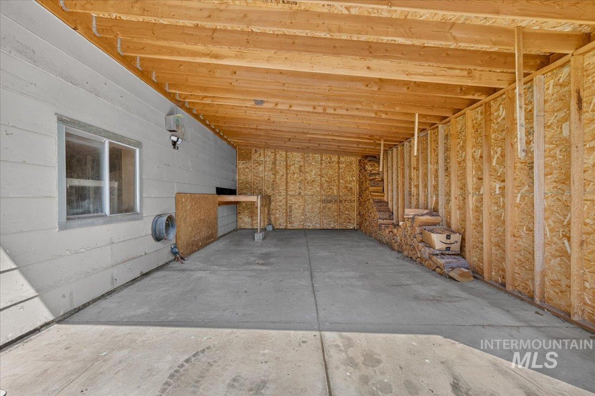 1071 Reynolds Rd Property Photo 31
