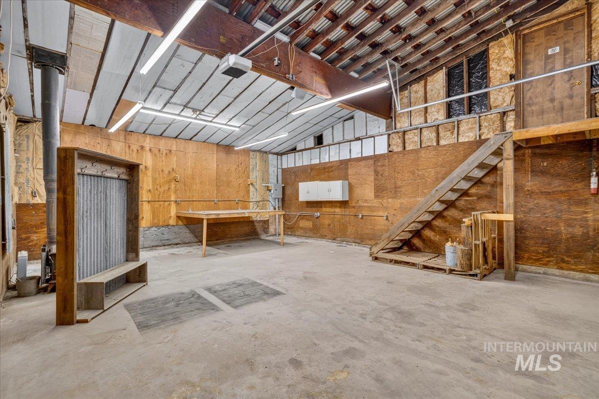 1071 Reynolds Rd Property Photo 33