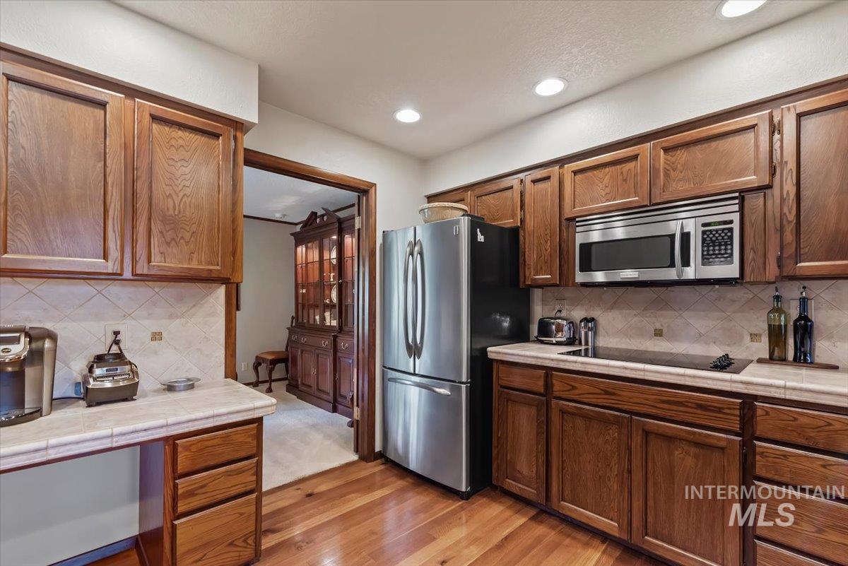 818 Winther Blvd Property Photo 14