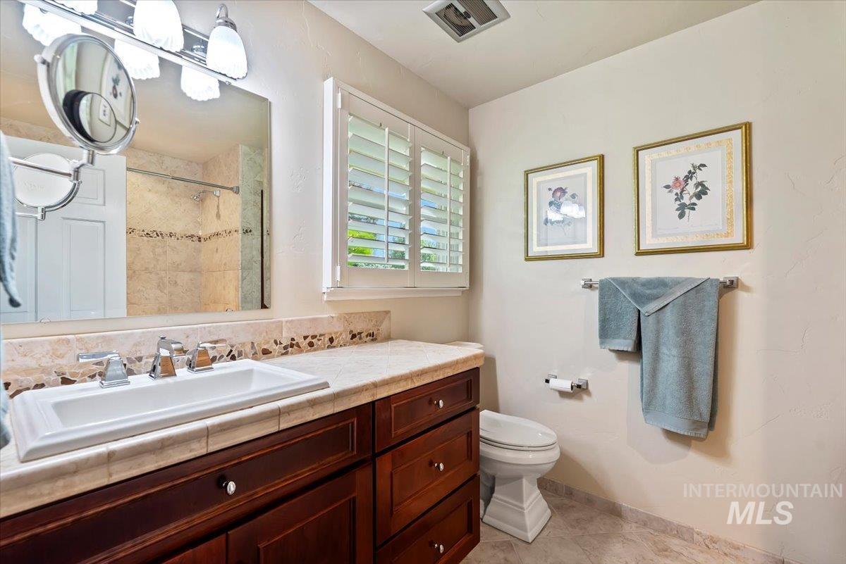 818 Winther Blvd Property Photo 23