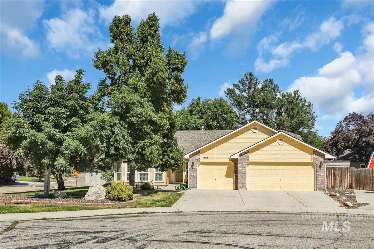 12113 W Musket Dr Property Photo 1