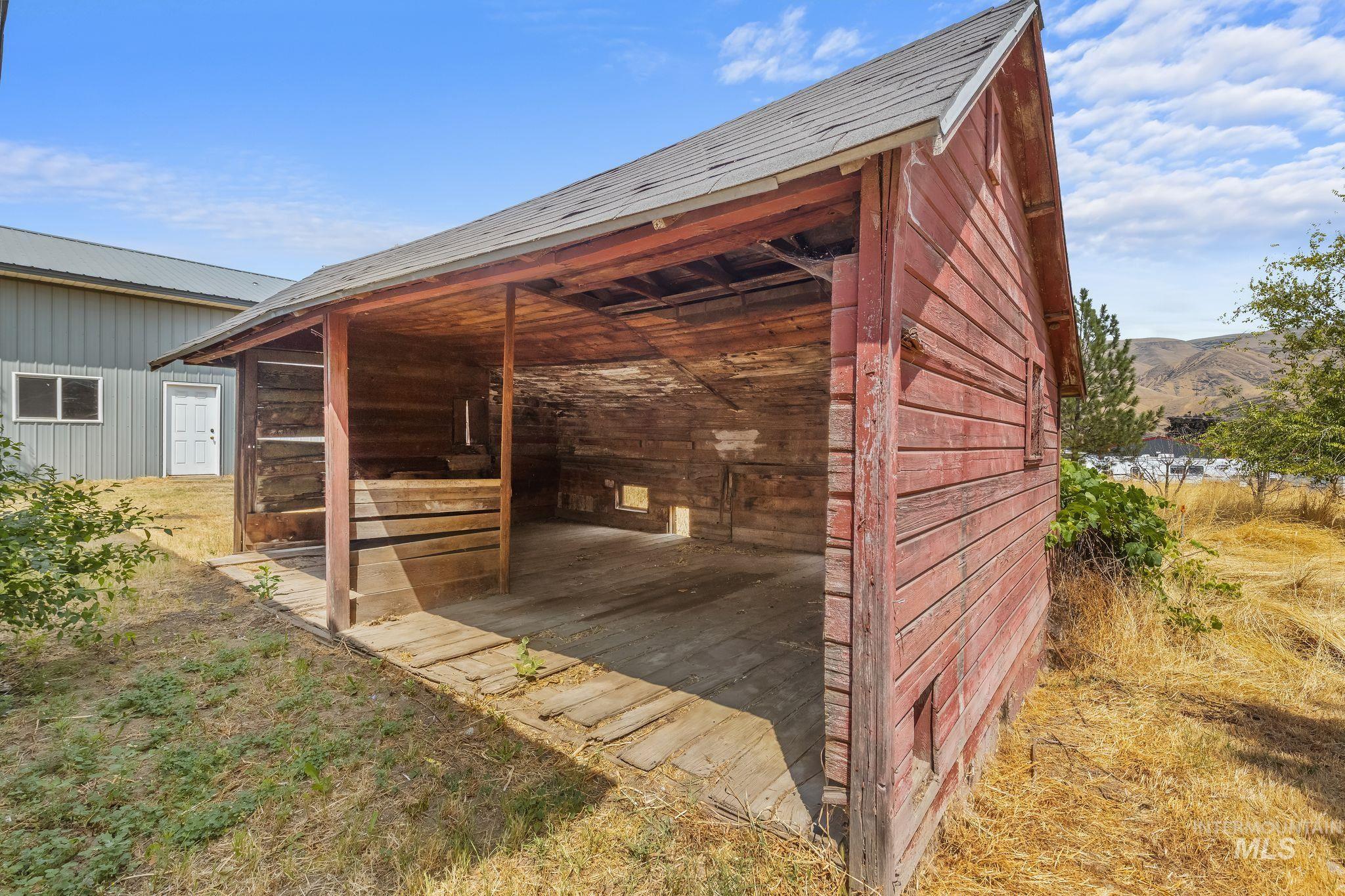 1518 Elm St. Property Photo 15
