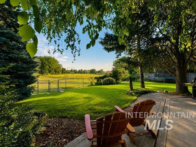 731 E Ridge Dr Property Photo 34