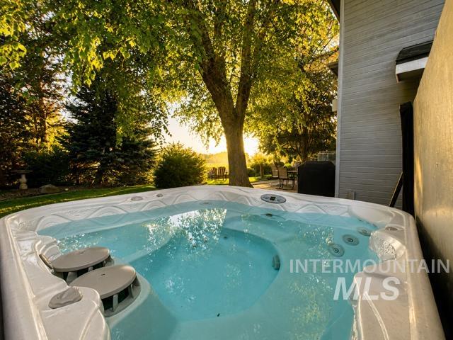 731 E Ridge Dr Property Photo 36