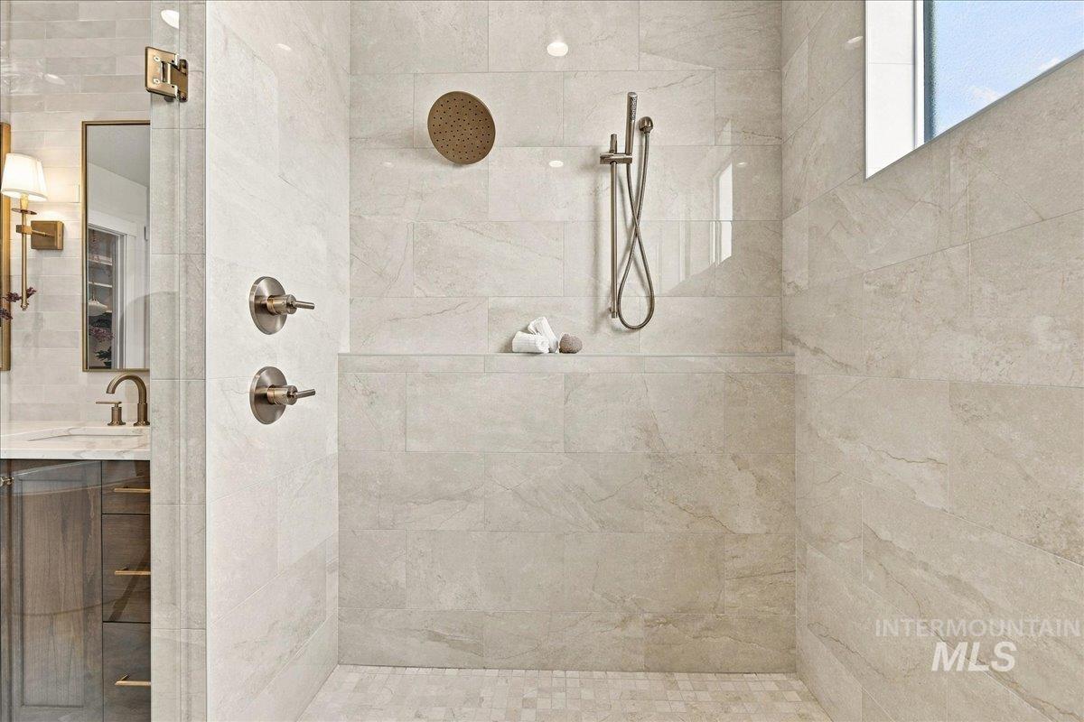 3368 N Harvest Moon Way Property Photo 32