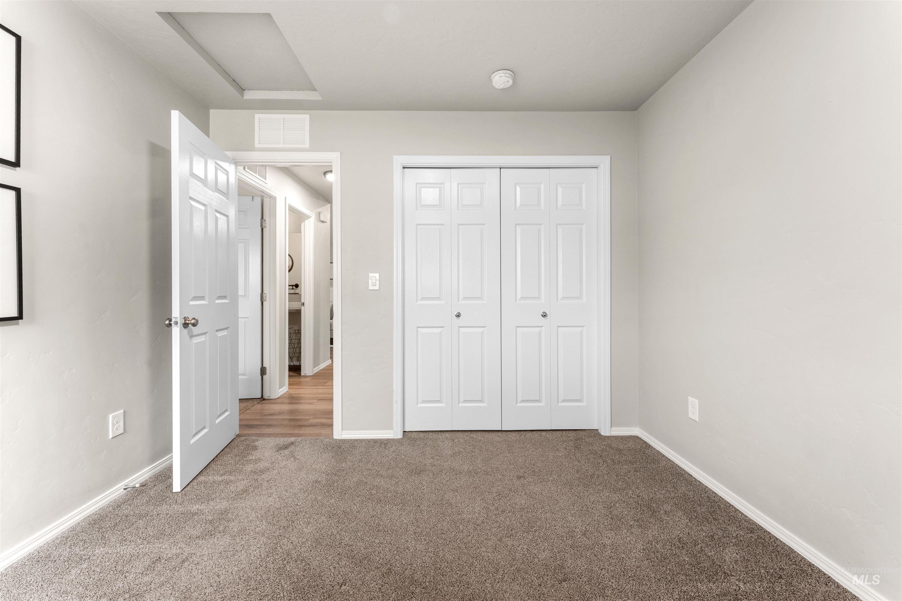 522 W Tanzanite Ct. Property Photo 32