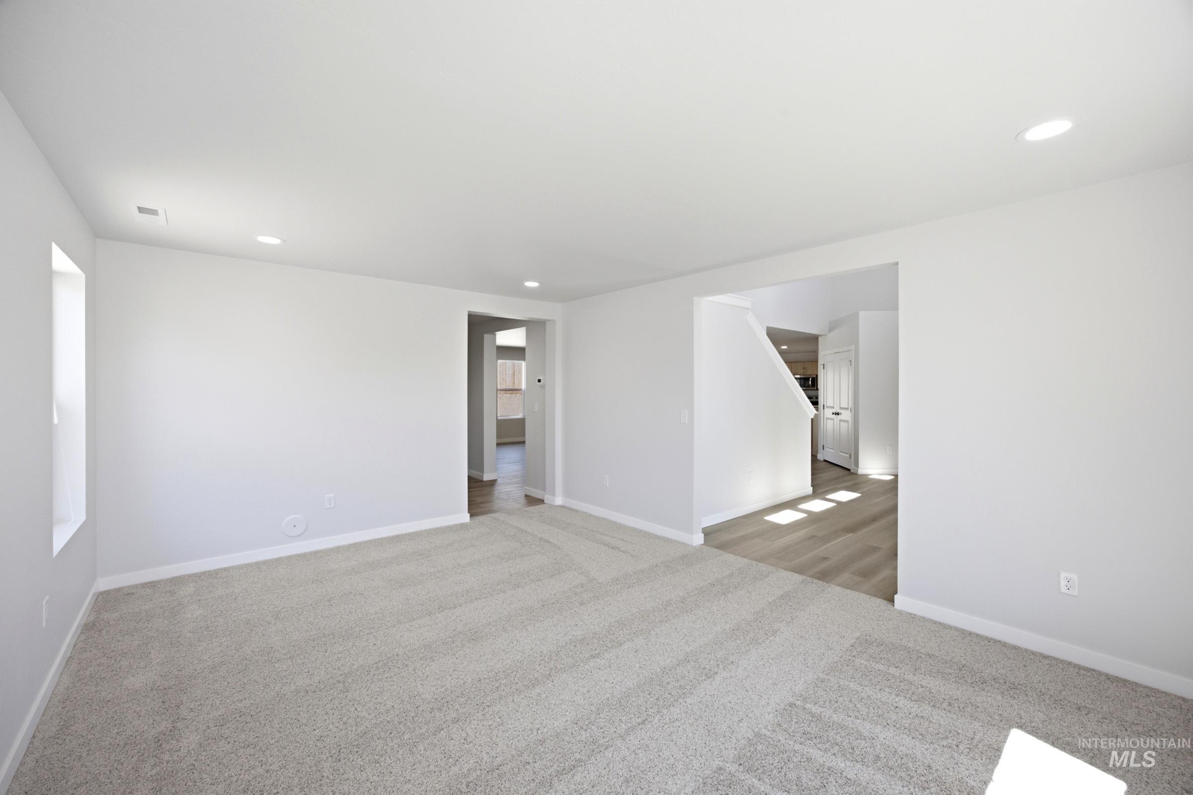 1075 Coffee Pond Ave Property Photo 13
