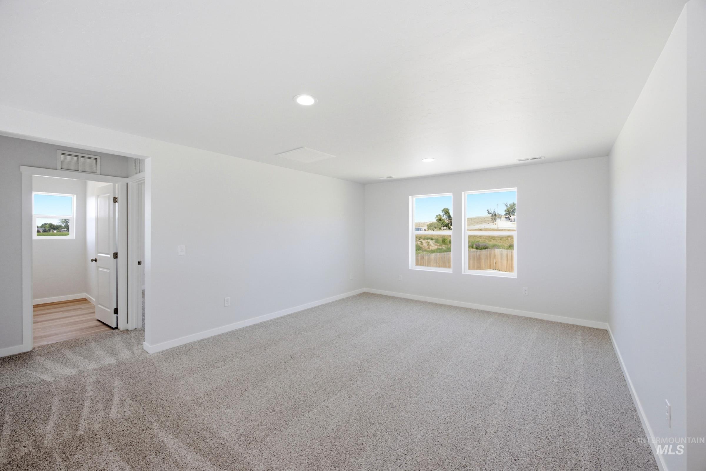 1075 Coffee Pond Ave Property Photo 18