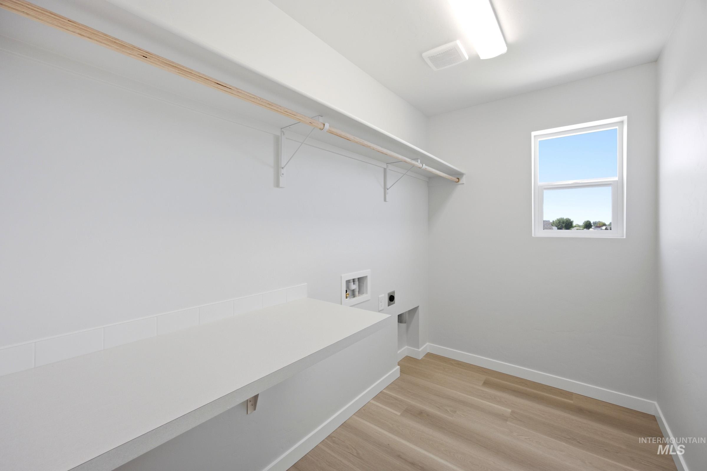 1075 Coffee Pond Ave Property Photo 25