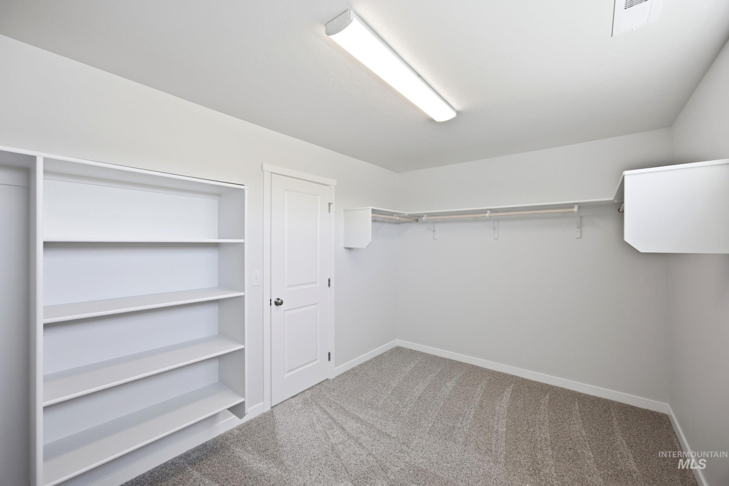 1075 Coffee Pond Ave Property Photo 31