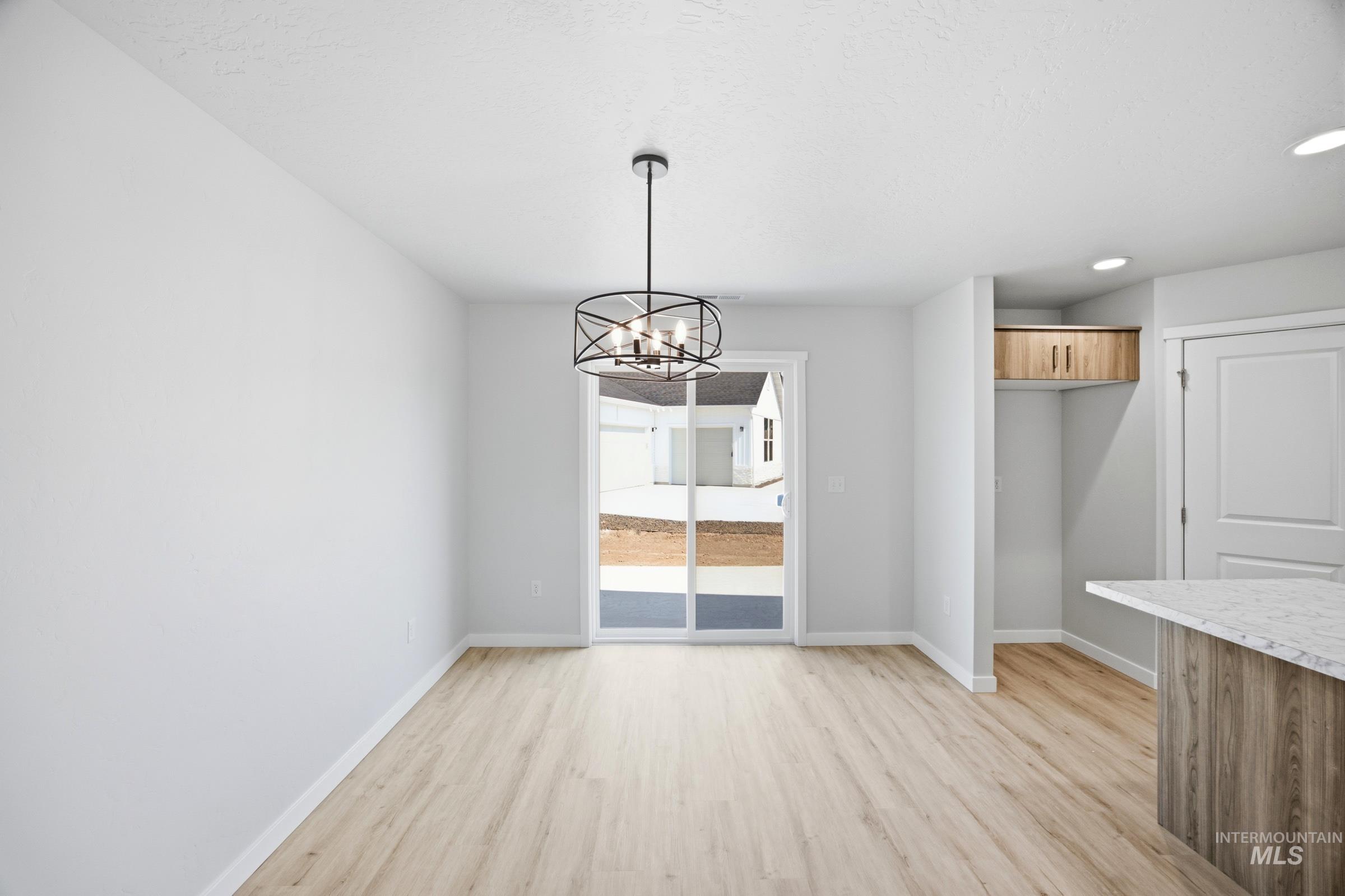 1360 Sunday River St Property Photo 6