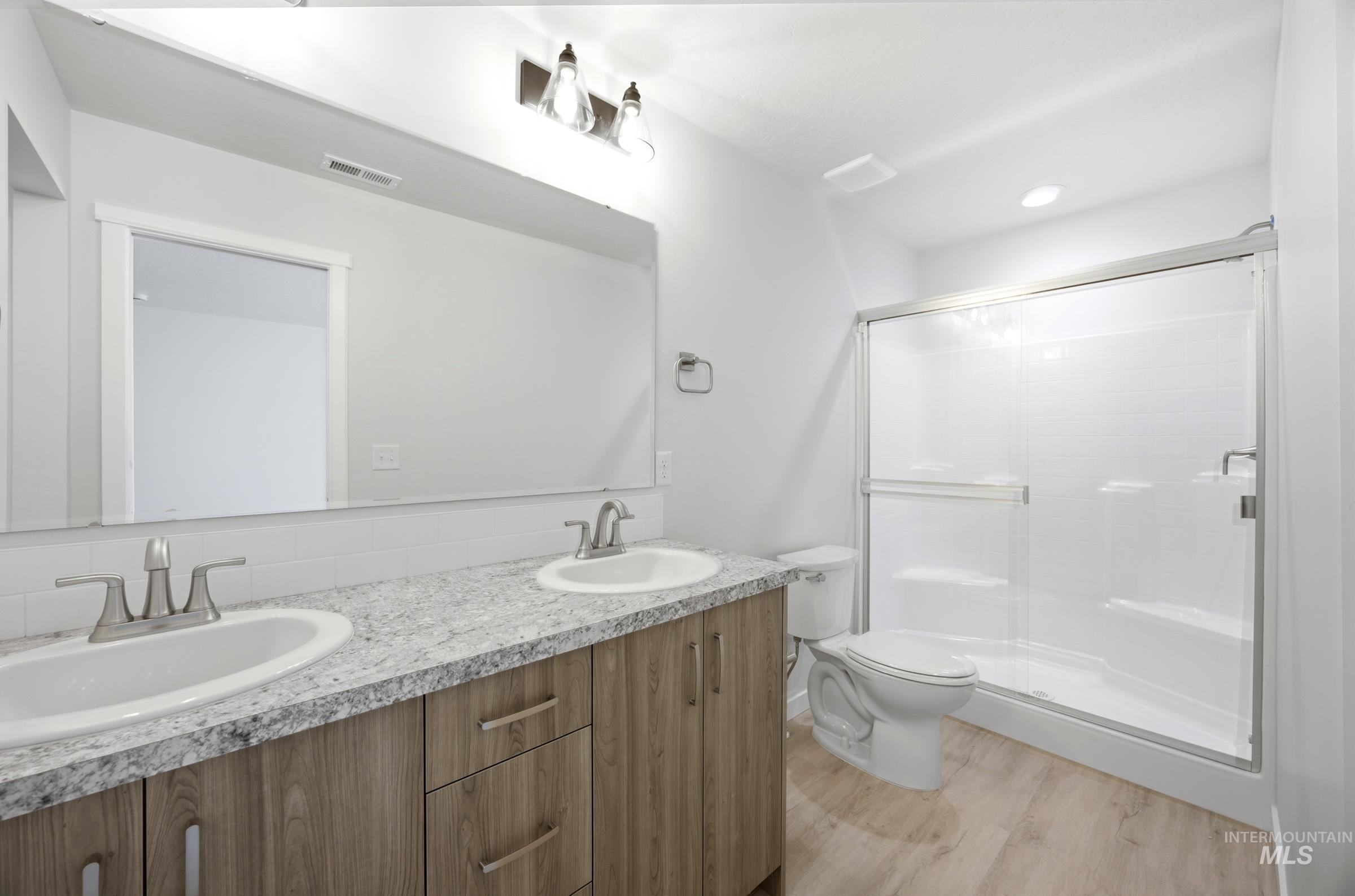 1360 Sunday River St Property Photo 14