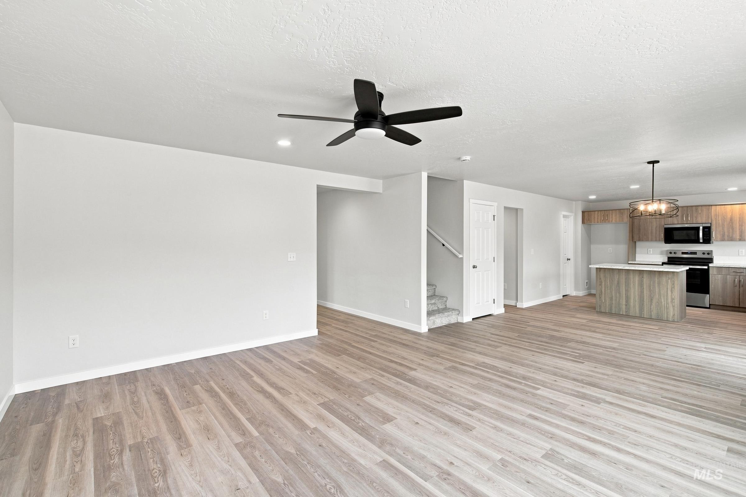 1452 Sunday River St Property Photo 9