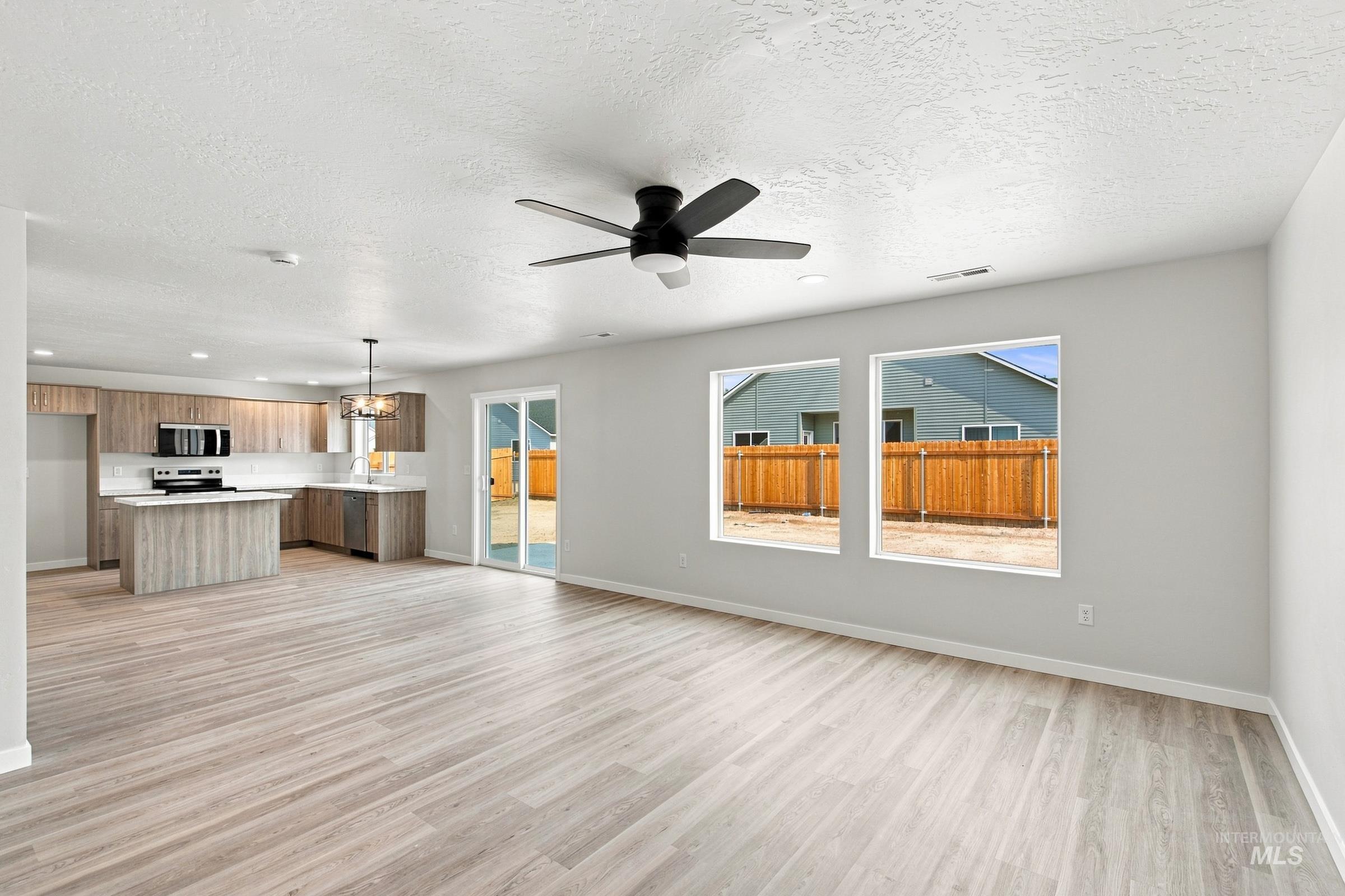 1452 Sunday River St Property Photo 10