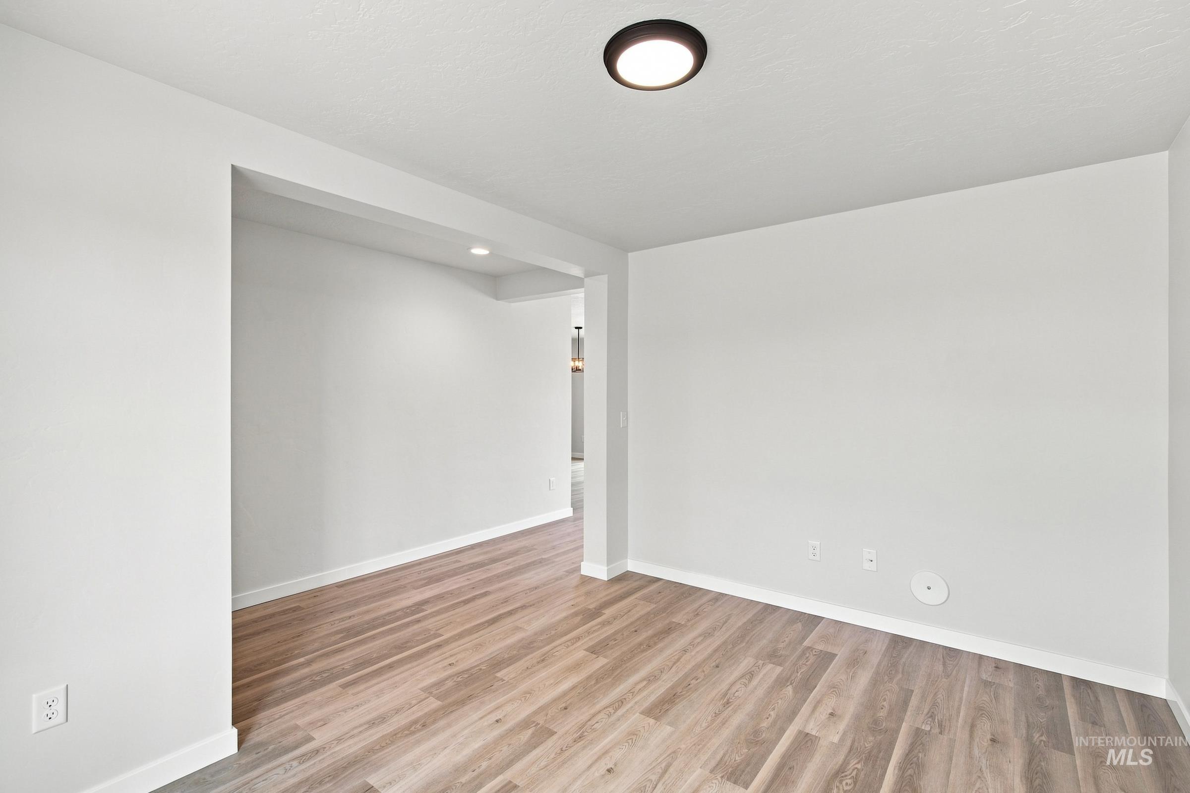 1452 Sunday River St Property Photo 12