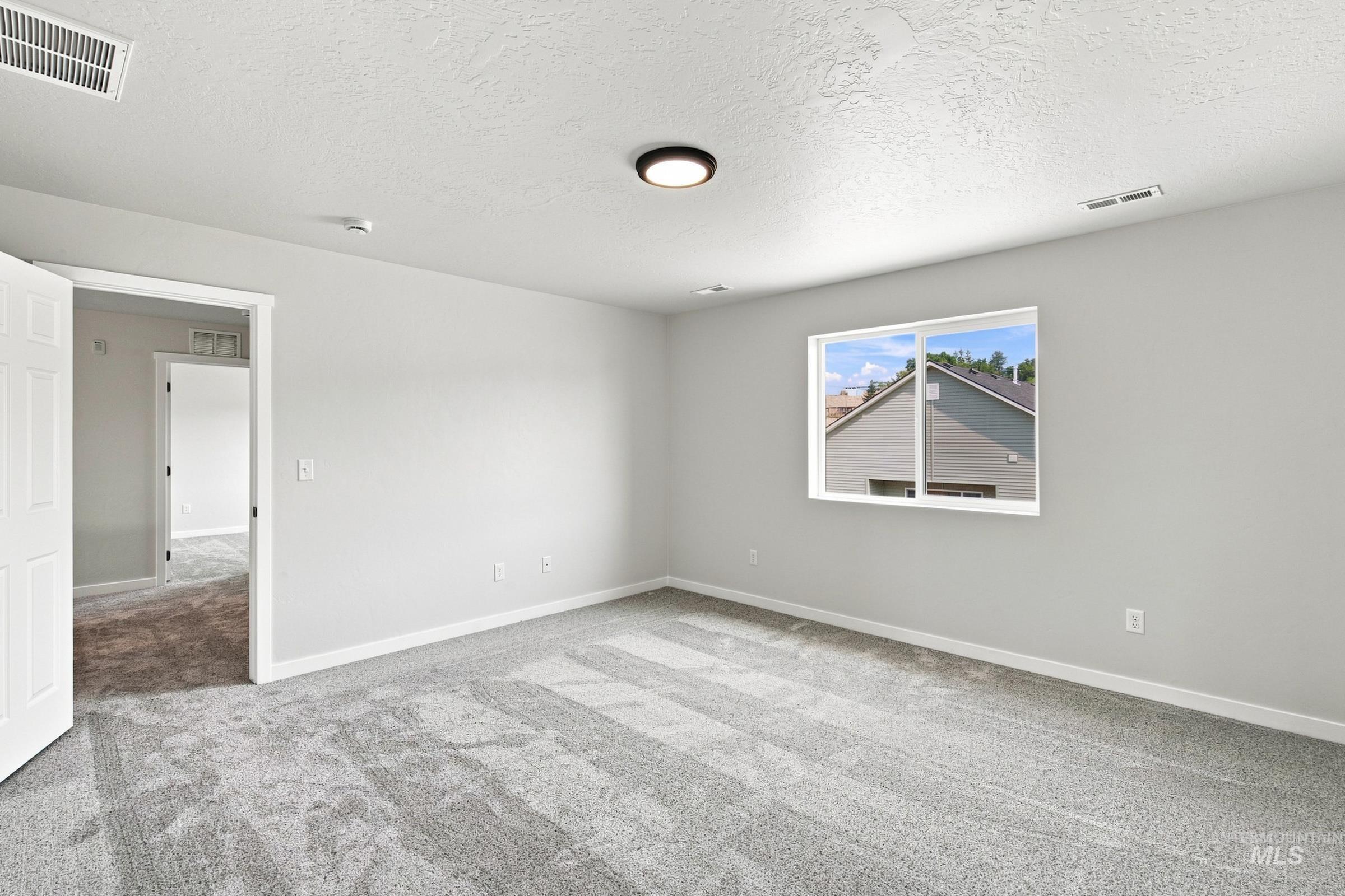 1452 Sunday River St Property Photo 17