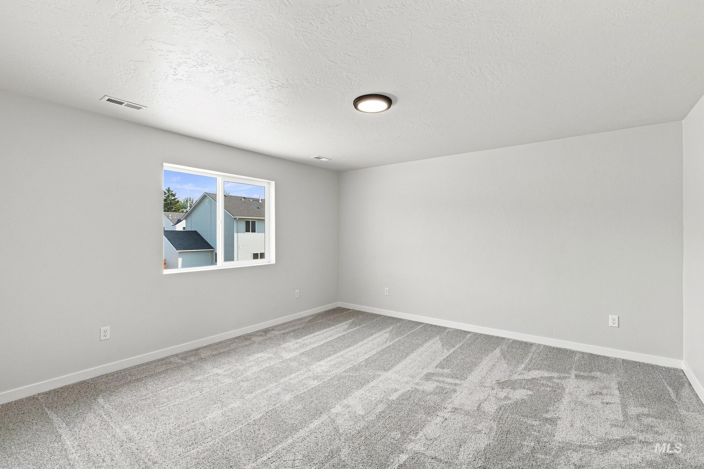 1452 Sunday River St Property Photo 19
