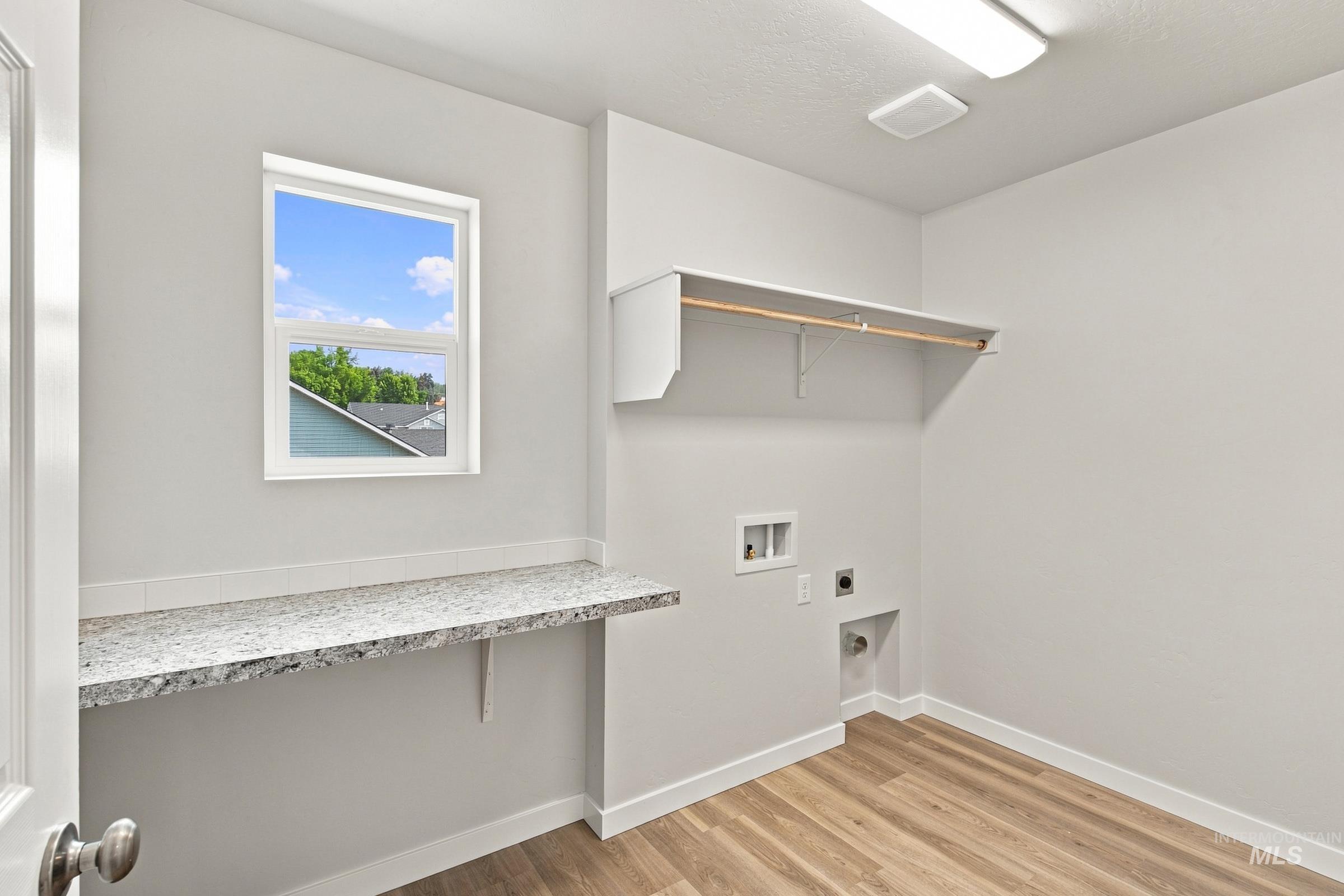1452 Sunday River St Property Photo 21