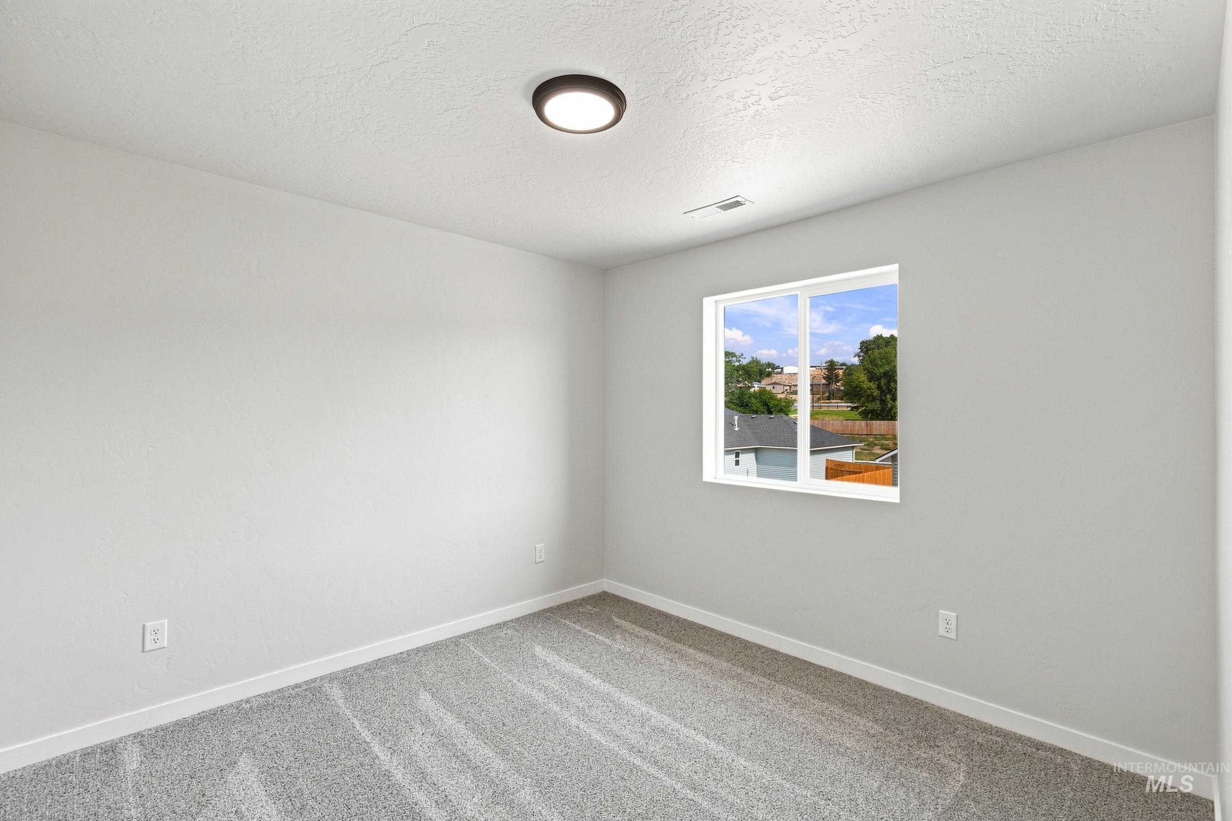 1452 Sunday River St Property Photo 23