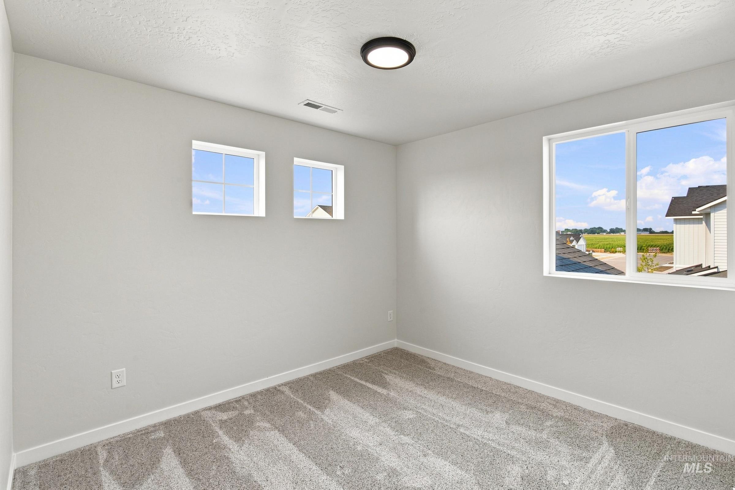 1452 Sunday River St Property Photo 25