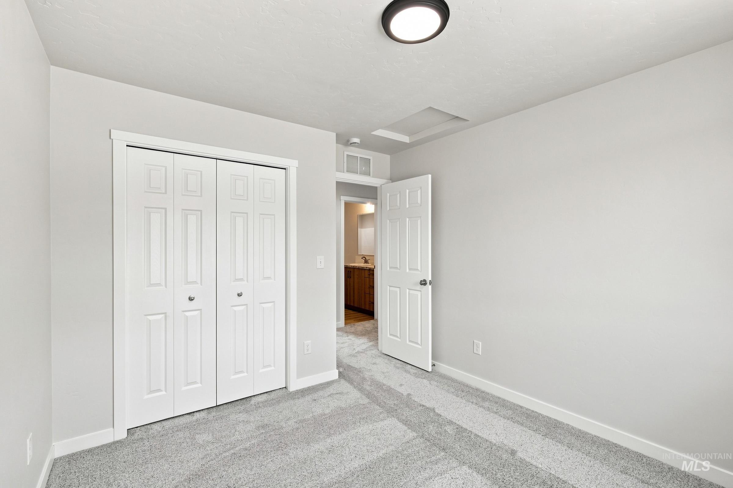 1530 Sunday River St Property Photo 18