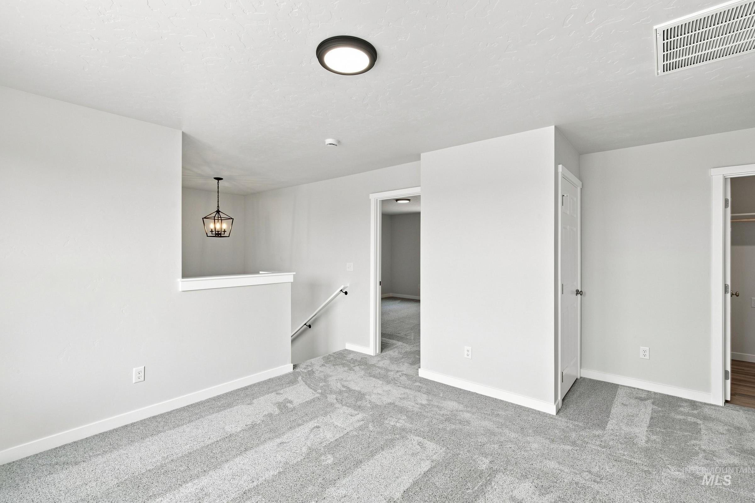 1530 Sunday River St Property Photo 26