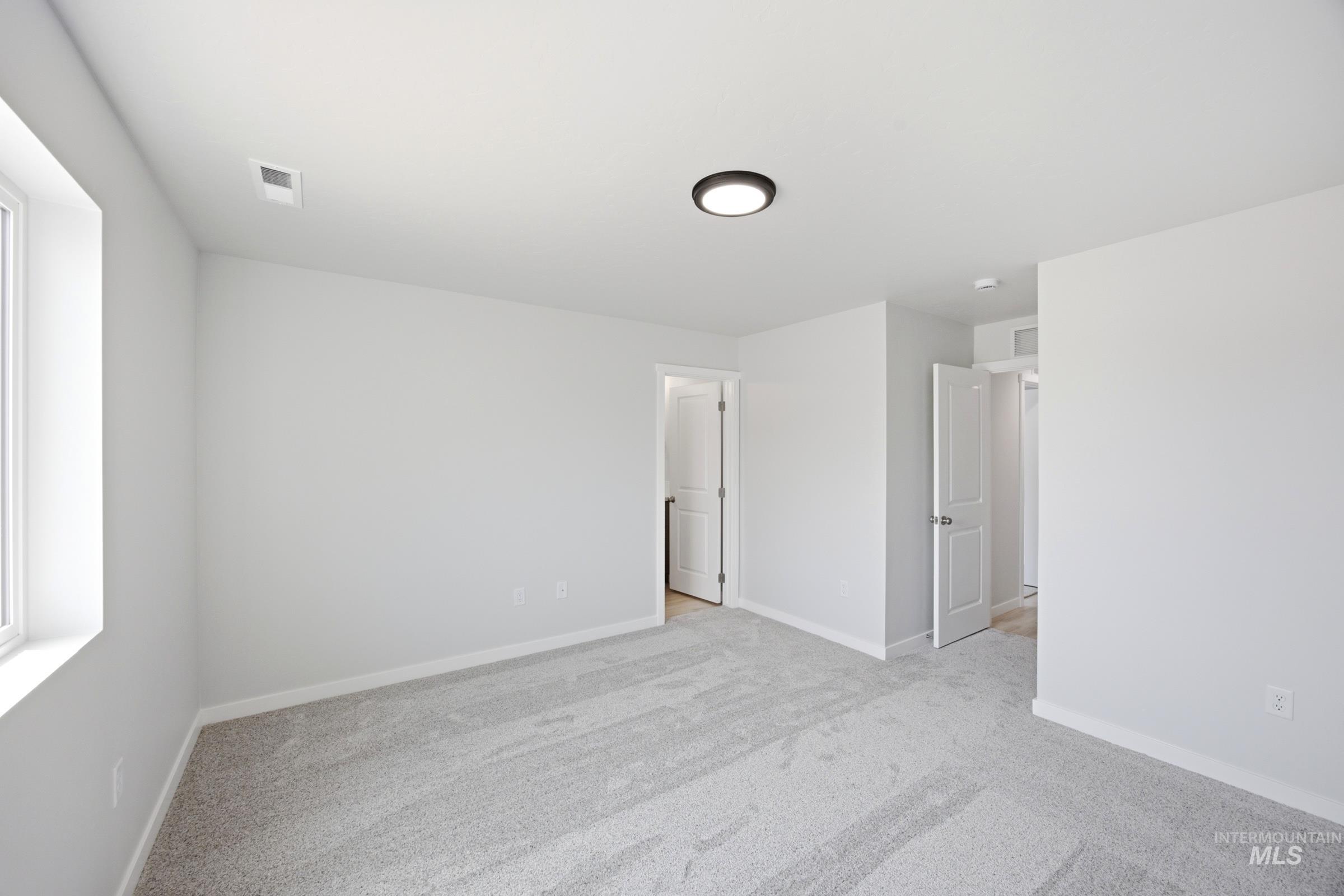 220 Benbrook Ave Property Photo 18