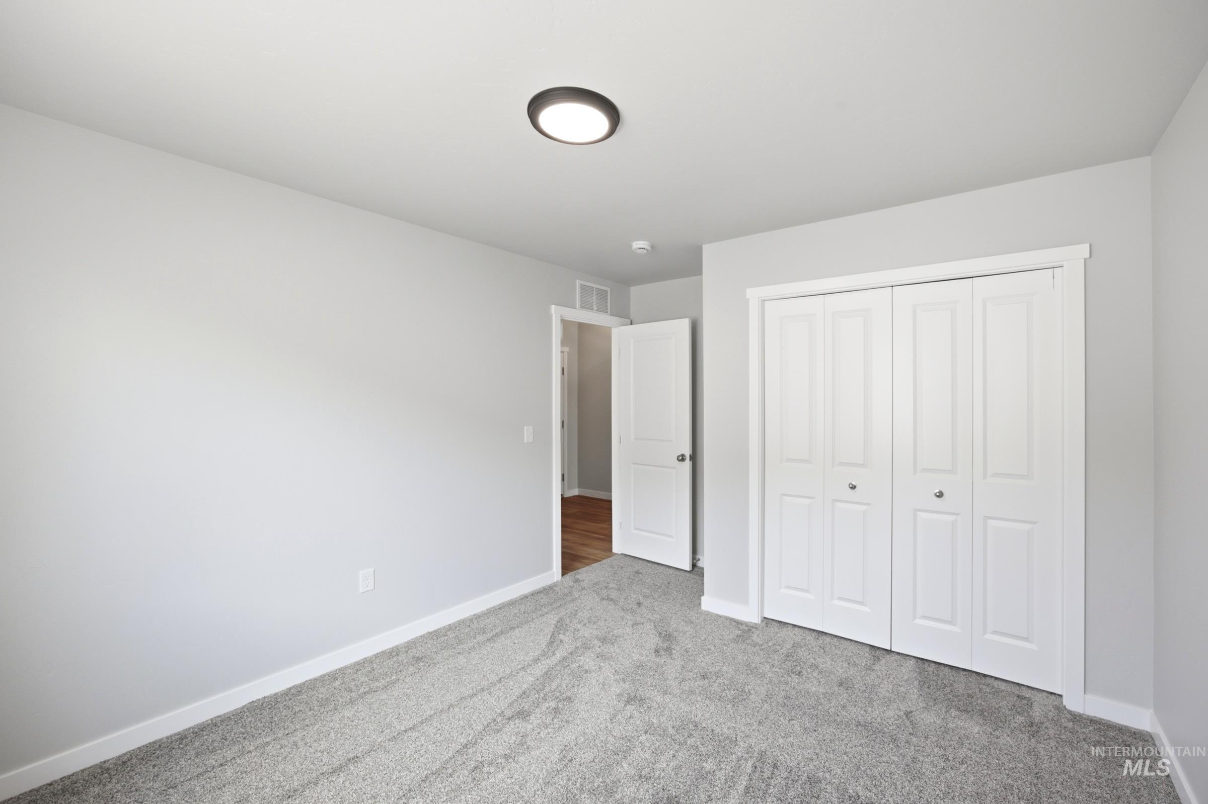 216 Benbrook Ave Property Photo 18