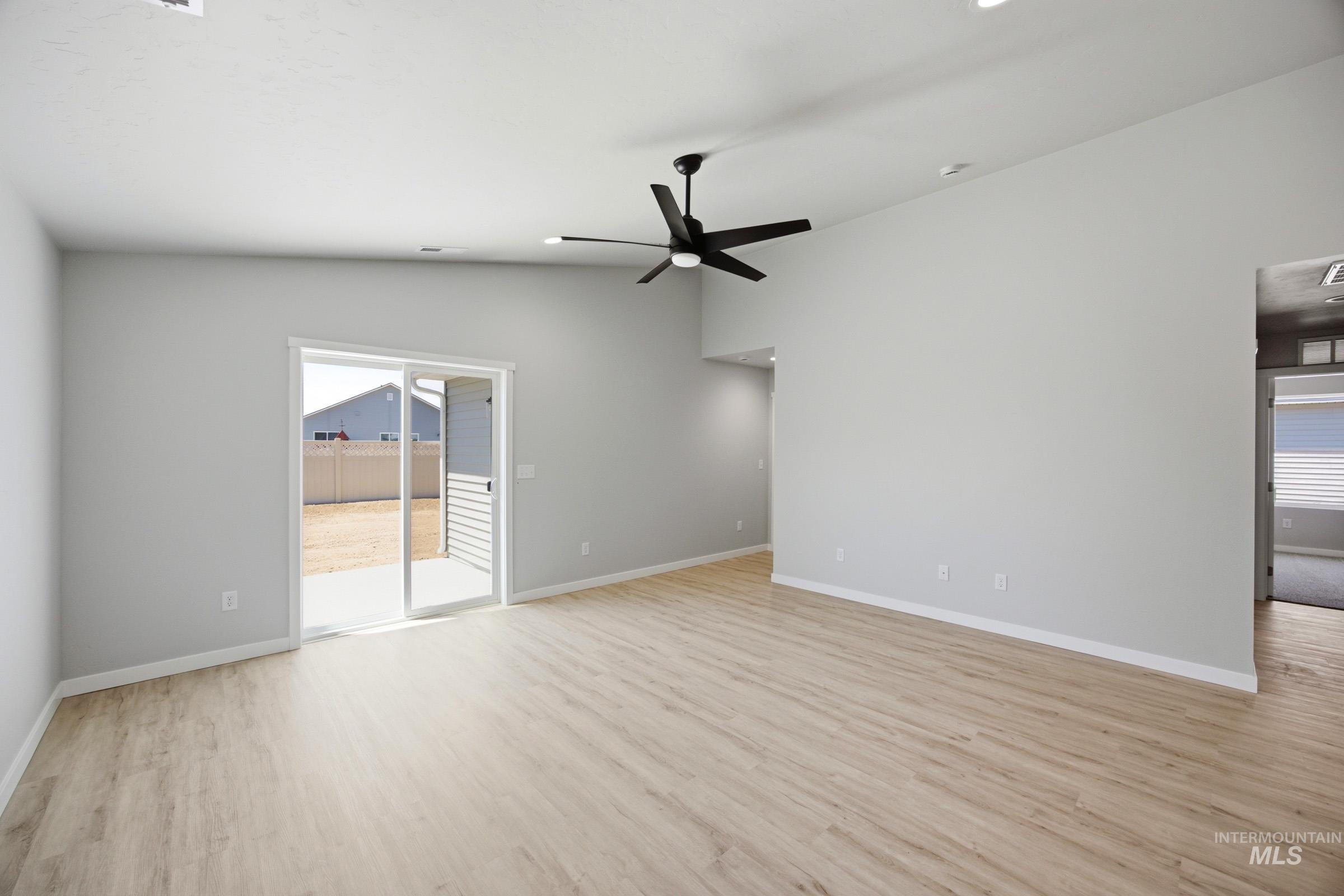 221 Hildago Way Property Photo 7