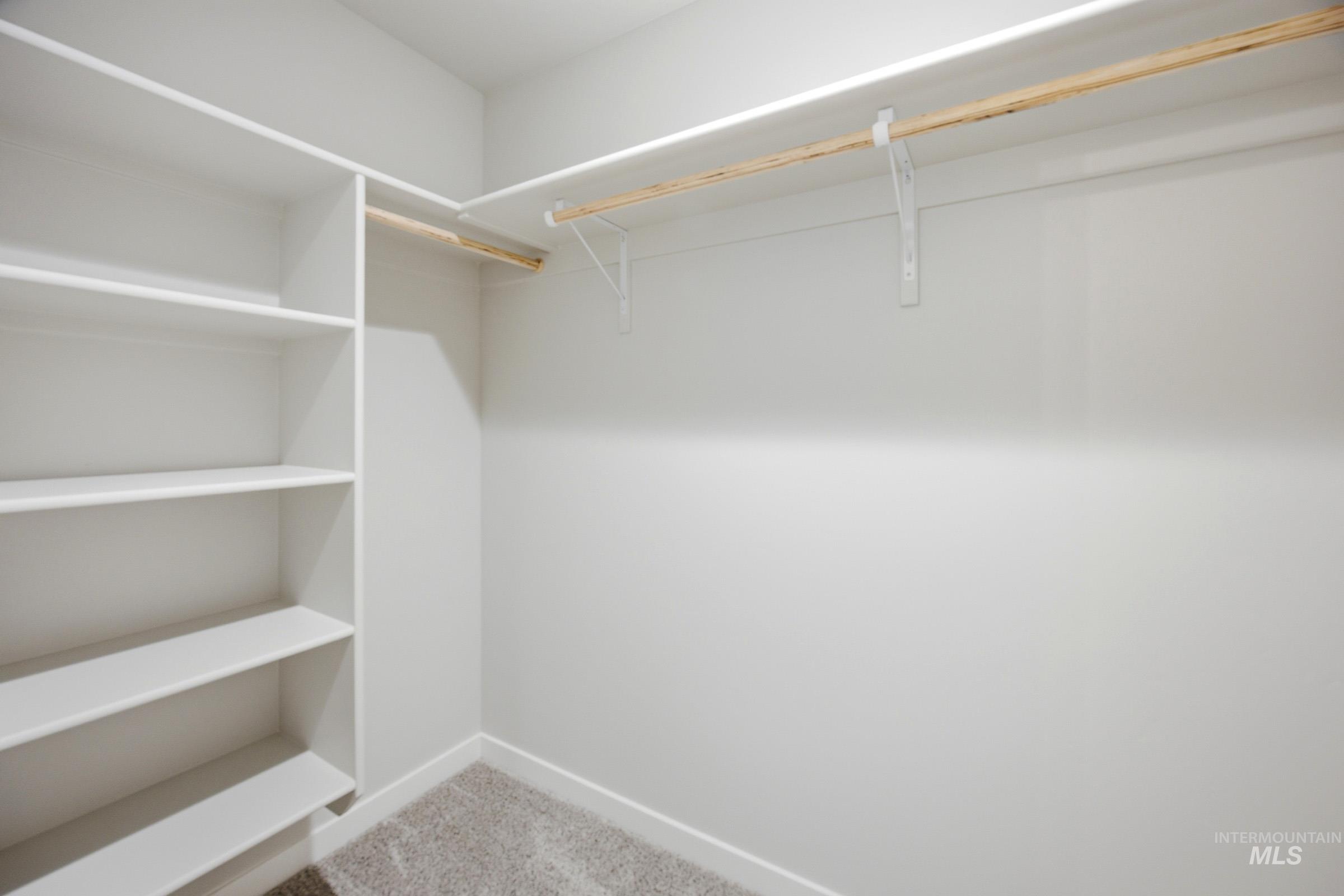 221 Hildago Way Property Photo 14