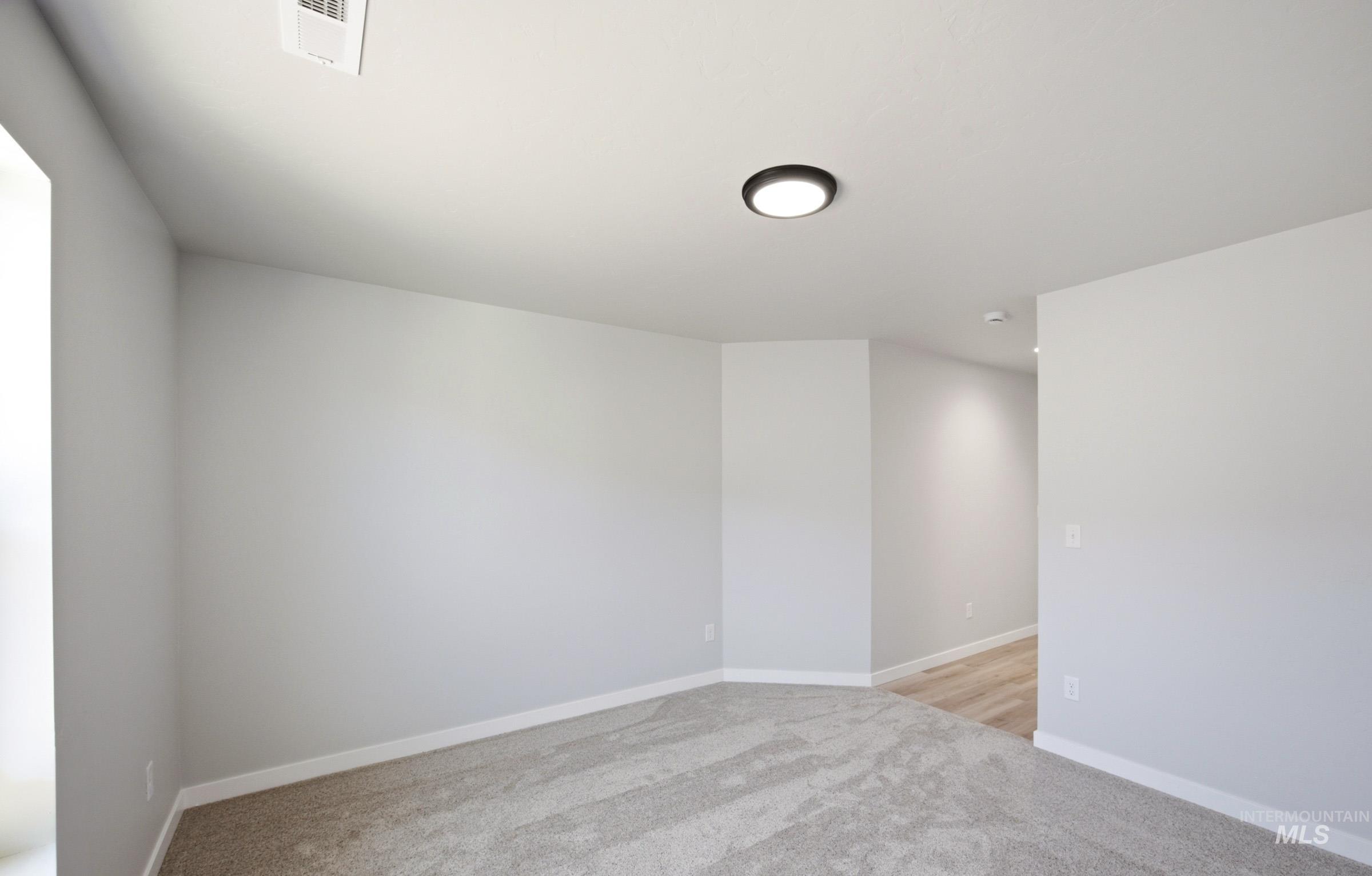 219 Hildago Way Property Photo 16