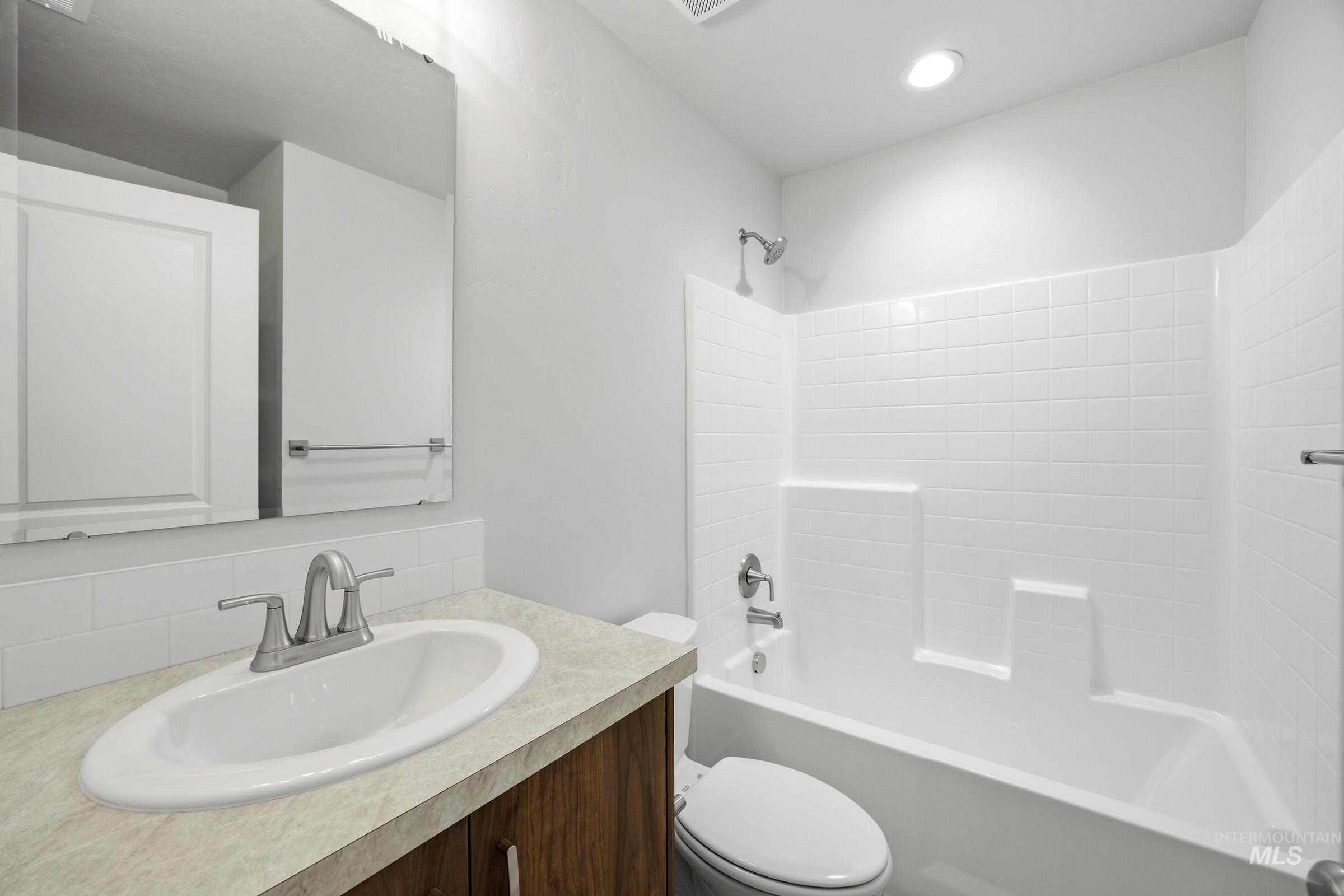 219 Hildago Way Property Photo 22