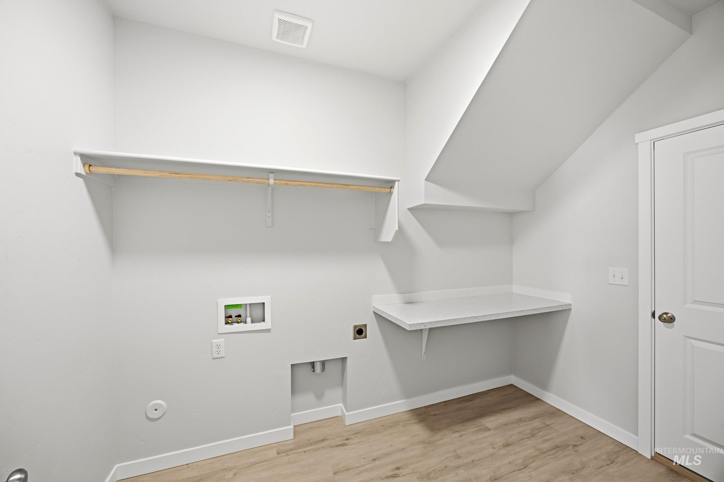 1662 Celina St Property Photo 14