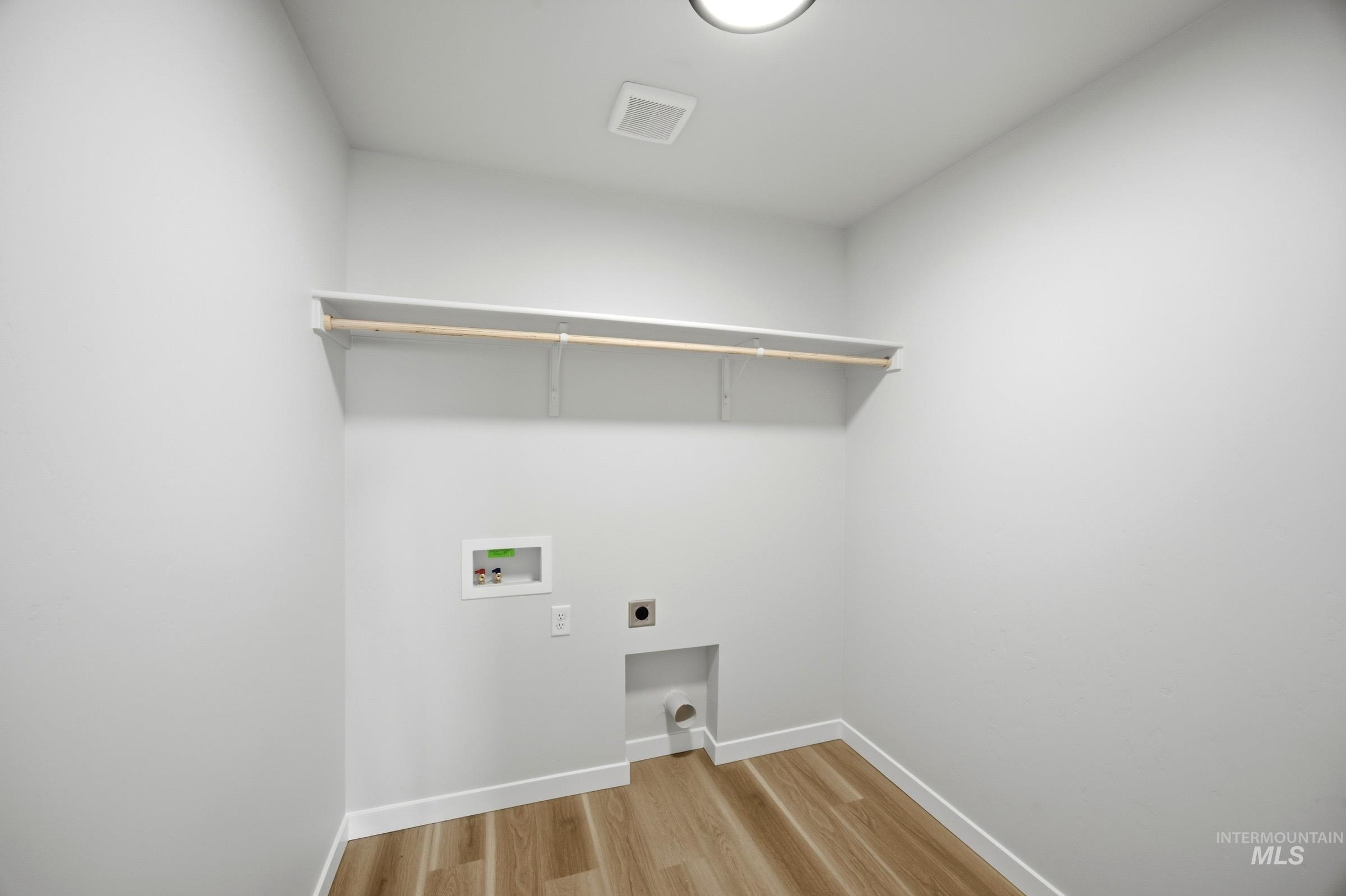 1646 Celina St Property Photo 17